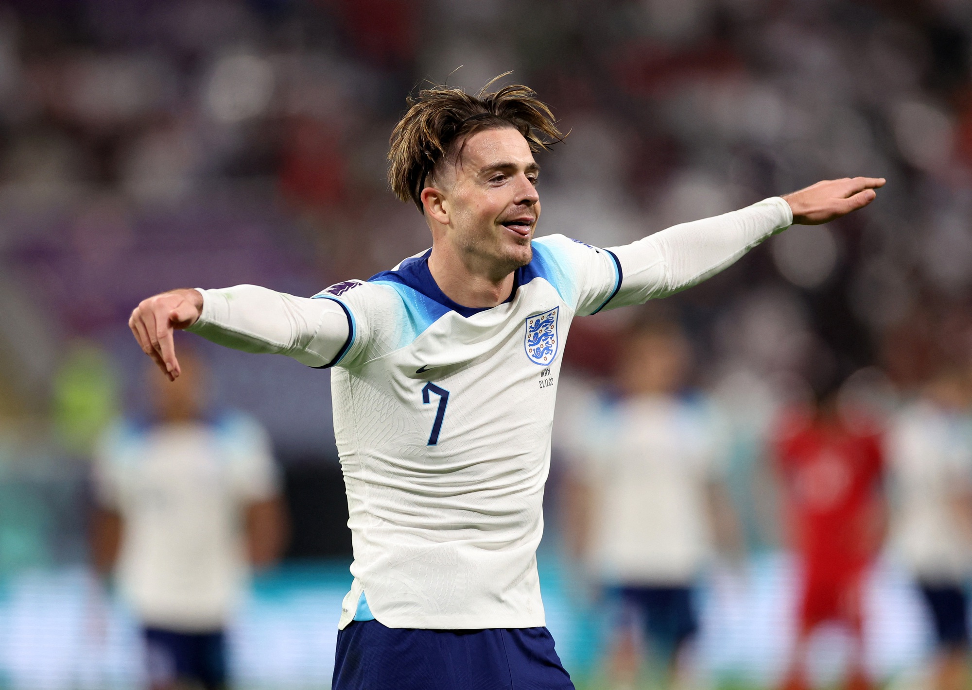 Jack Grealish ăn mừng lạ, lấy nước mắt cư dân mạng - Ảnh 2.