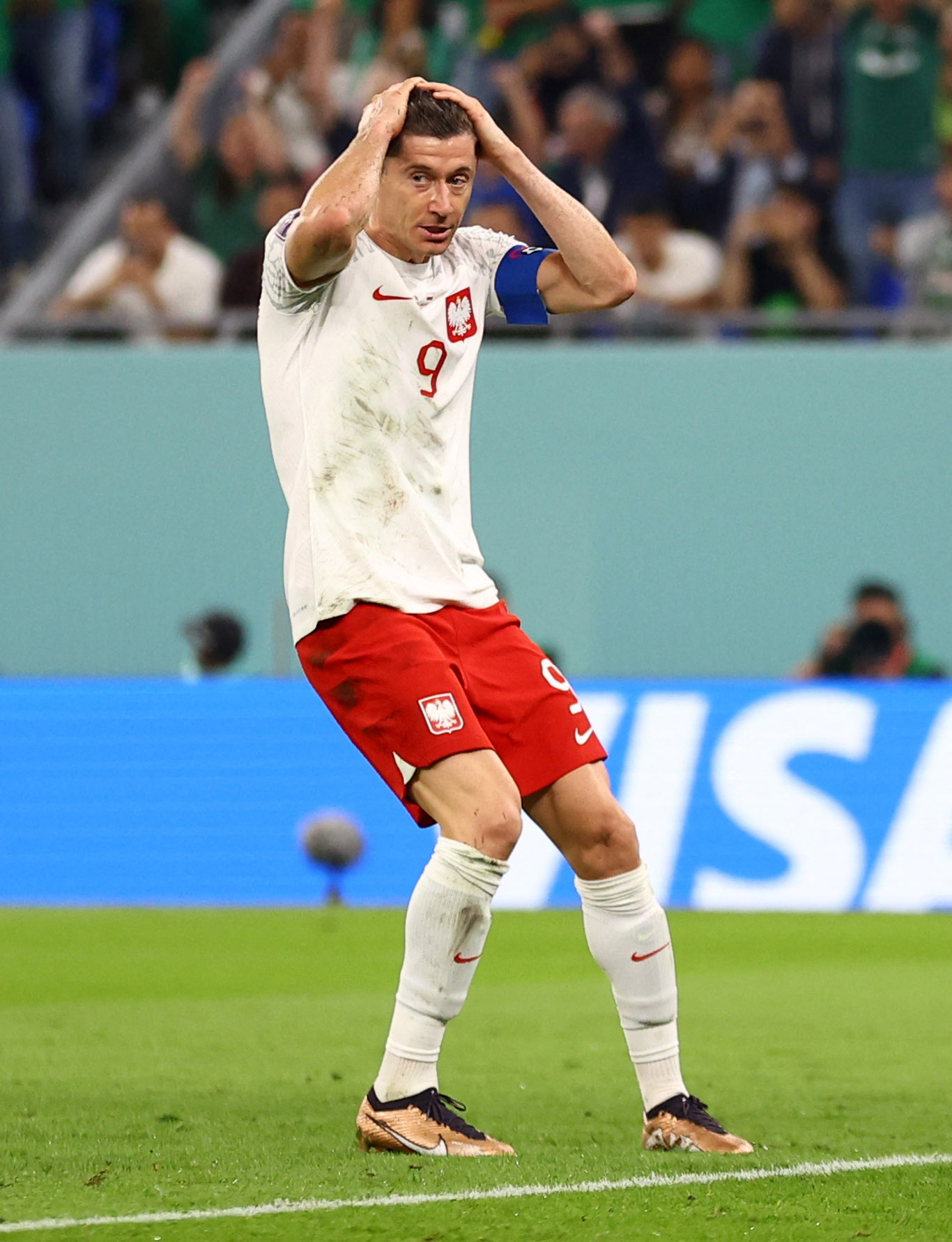 Lewandowski hỏng penalty, Ba Lan chia điểm Mexico - Ảnh 7.