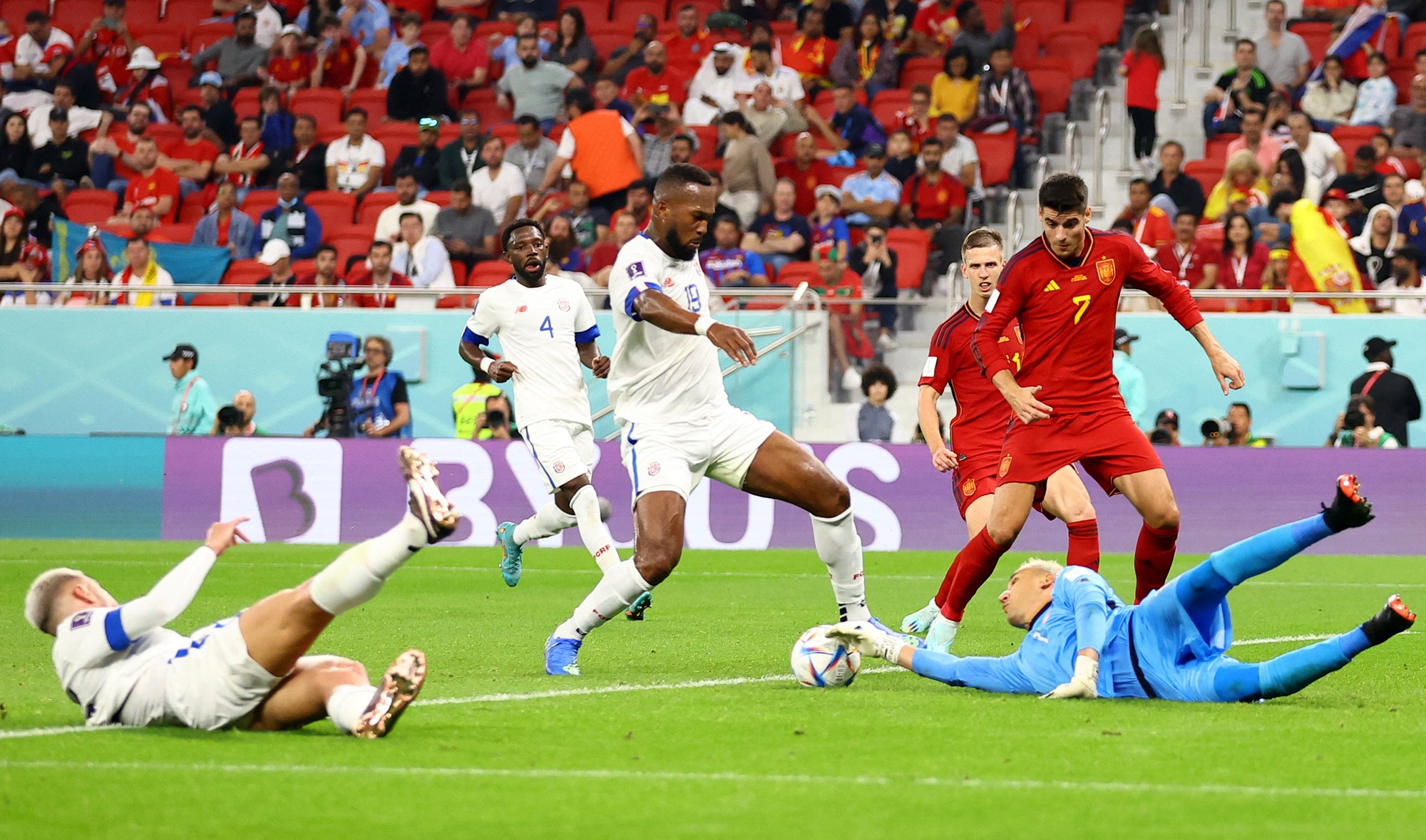 Tuyển Tây Ban Nha ghi 7 bàn ở ngày ra quân World Cup 2022 - Ảnh 2.