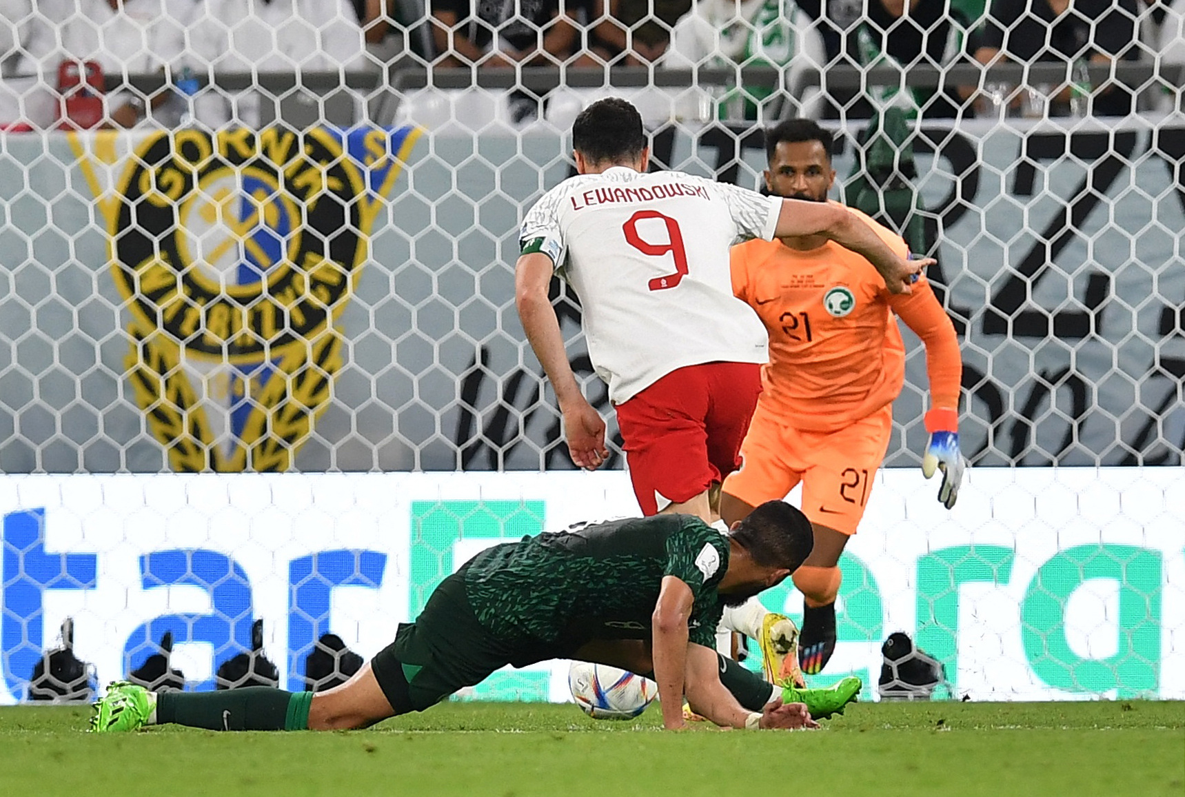 Thắng Ả Rập Saudi 2-0, Đại bàng trắng Ba Lan bay cao sân Al Rayyan - Ảnh 9.