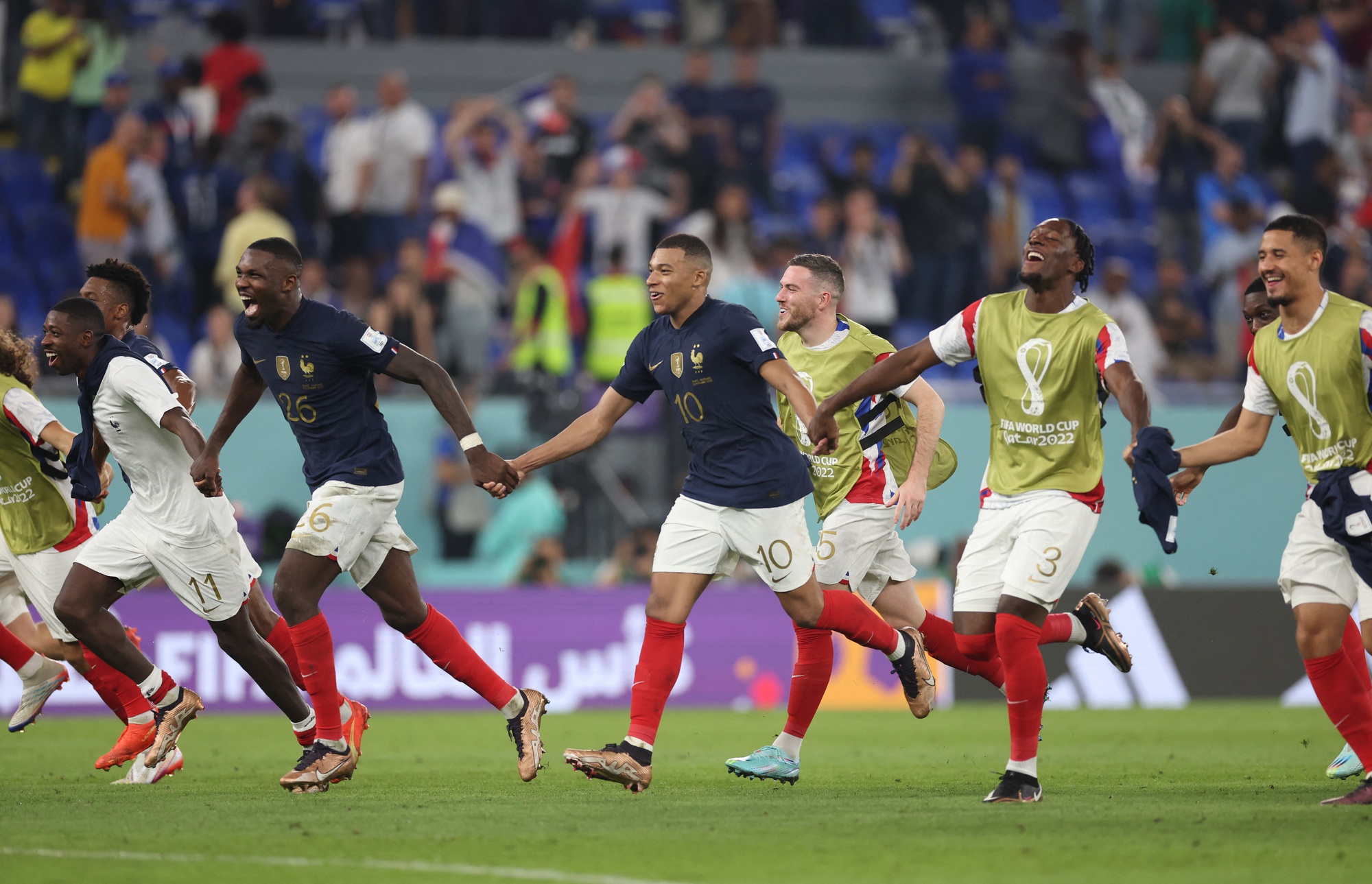 Mbappe lập cú đúp, tuyển Pháp sớm giành suất vào vòng 1/8 World Cup 2022 - Ảnh 9.