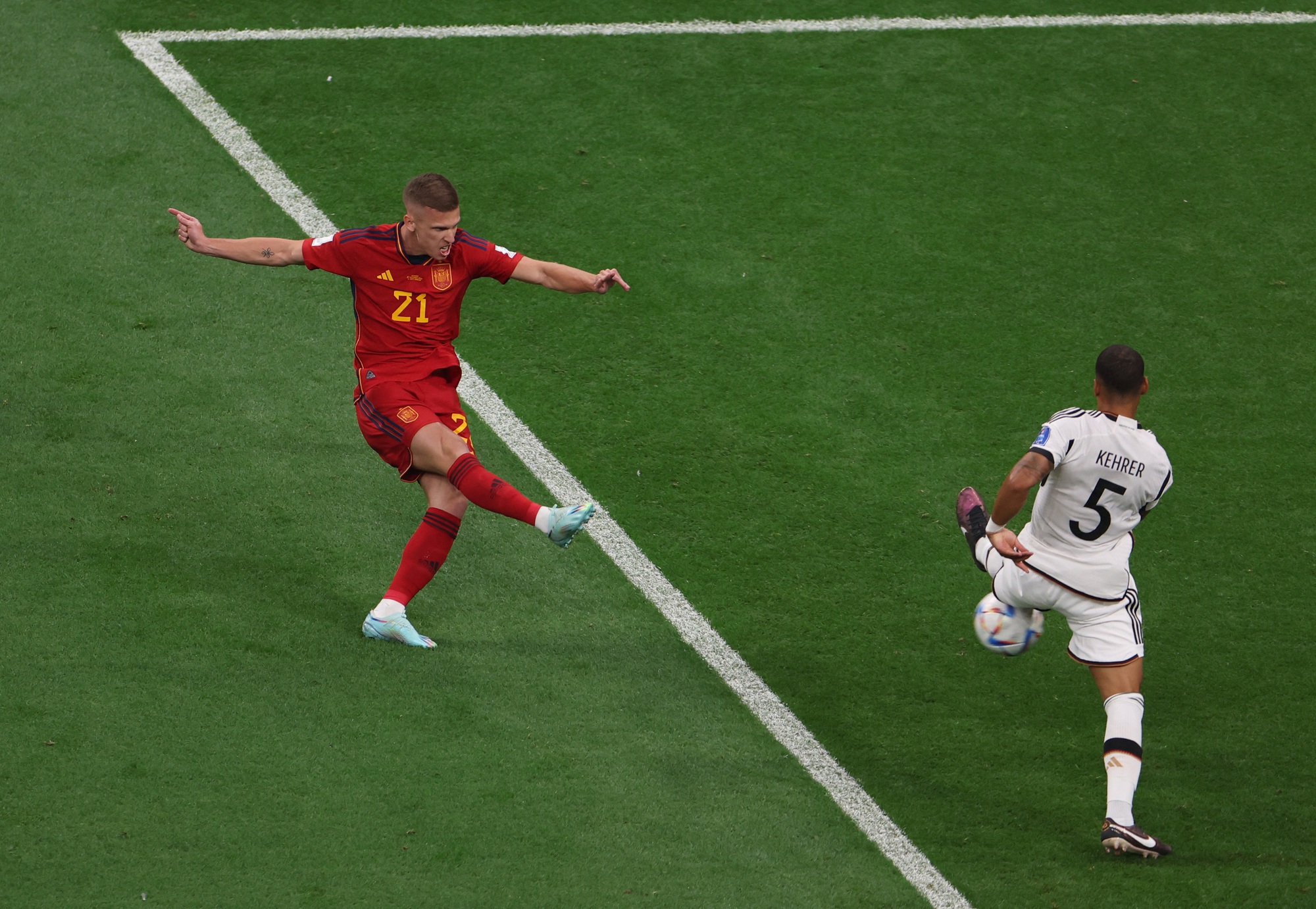 Đức 1-1 Tây Ban Nha, cỗ xe tăng vớt vát hy vọng - Ảnh 6.