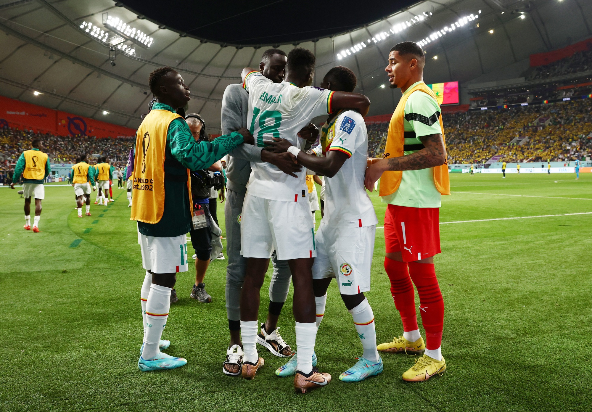 Chiến đấu quả cảm, tuyển Senegal giành vé đi tiếp - Ảnh 16.