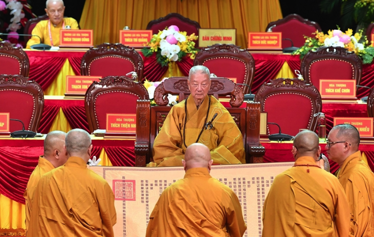 Hòa thượng Thích Trí Quảng được suy tôn Pháp chủ Giáo hội Phật giáo - Ảnh 1.