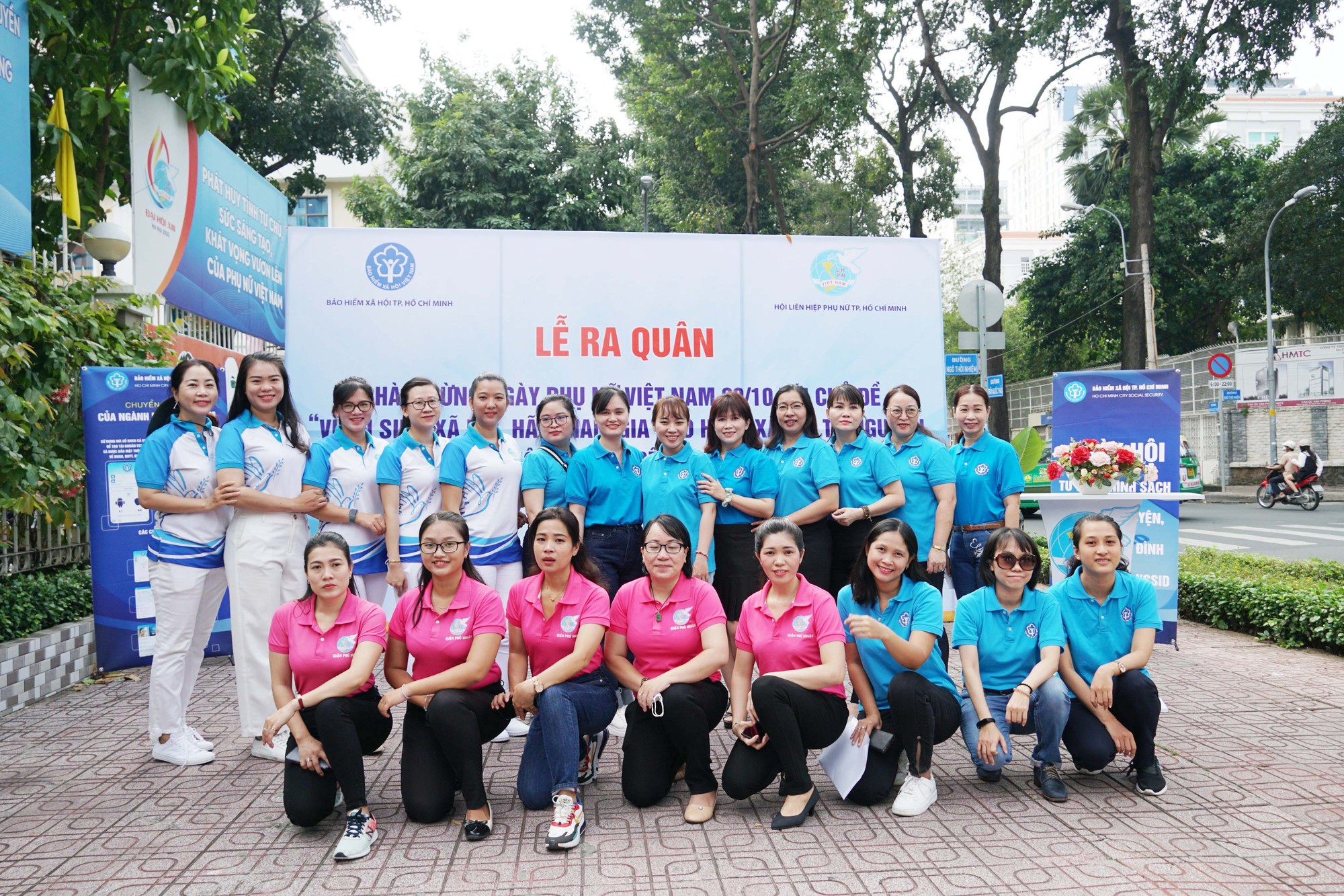 Đưa chính sách BHXH, BHYT đến từng người dân - Ảnh 1.