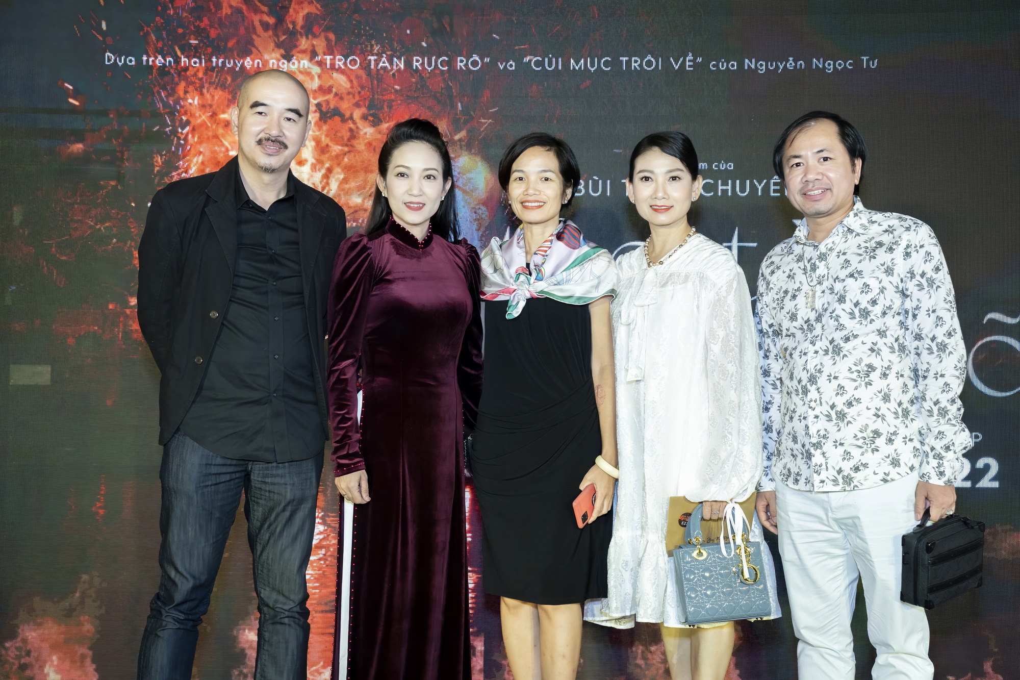Nghệ sĩ Việt tề tựu mừng phim của Bùi Thạc Chuyên - Ảnh 6.