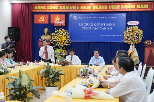 Ông Nguyễn Tấn Phong làm Chủ tịch Hội Nhà báo TP HCM - Ảnh 1.