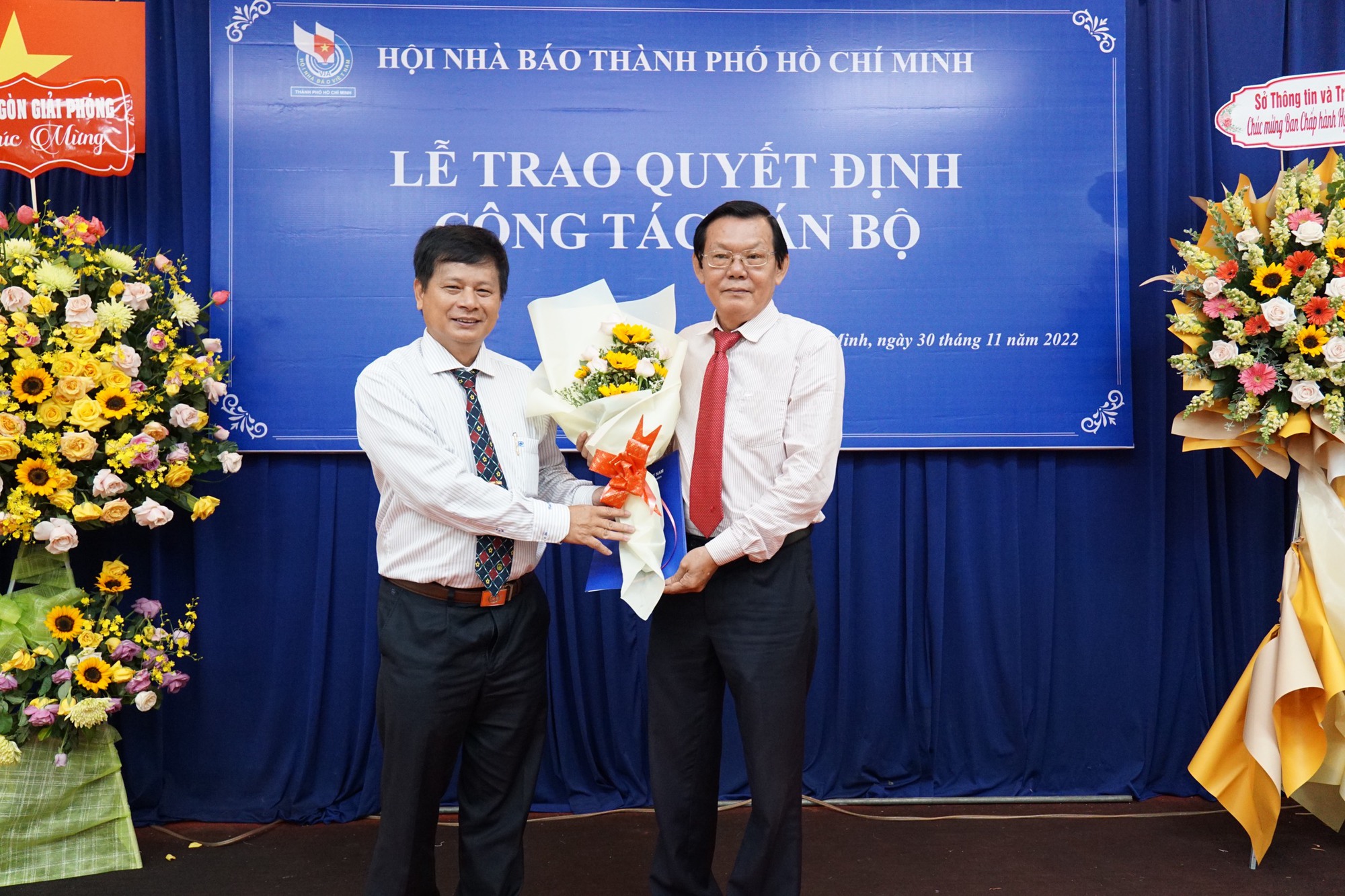 Ông Nguyễn Tấn Phong làm Chủ tịch Hội Nhà báo TP HCM - Ảnh 2.