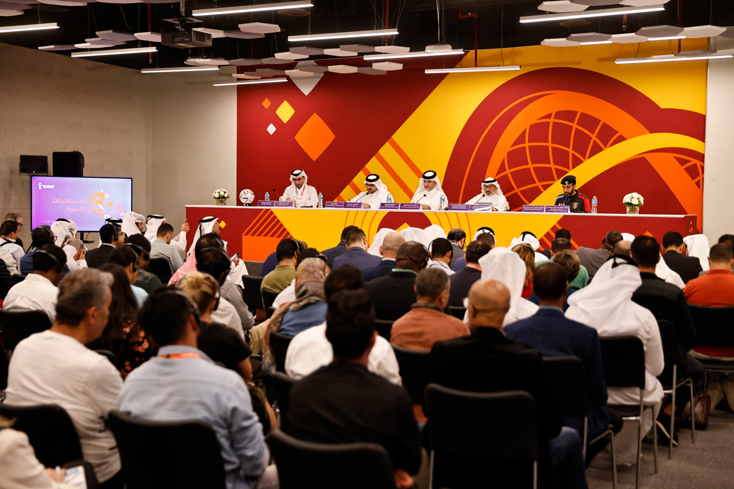 “Sóng ngầm” trước vòng chung kết World Cup 2022 - Ảnh 7.
