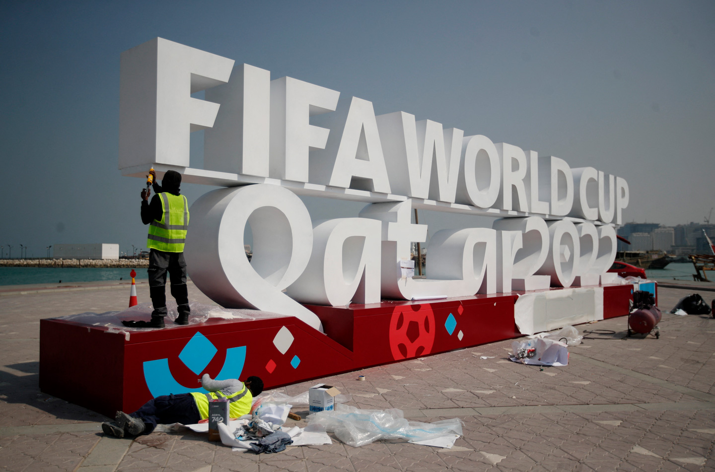 “Sóng ngầm” trước vòng chung kết World Cup 2022 - Ảnh 15.