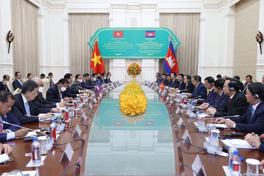 Việt Nam - Campuchia ký kết 11 văn kiện hợp tác - Ảnh 1.