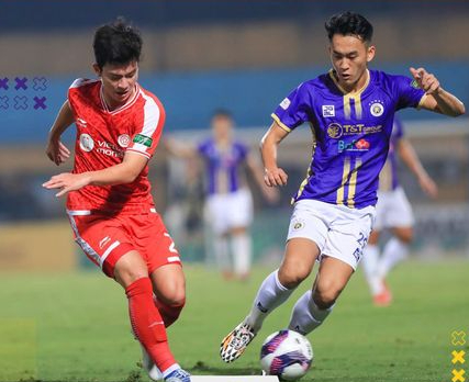 CLB Hà Nội đặt một tay vào chức vô địch V-League 2022 - Ảnh 2.