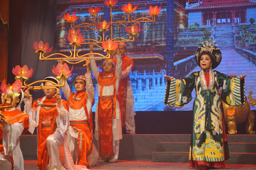 Nhà hát Thanh Niên giảm giá vé vở Vương quyền - Ảnh 1.