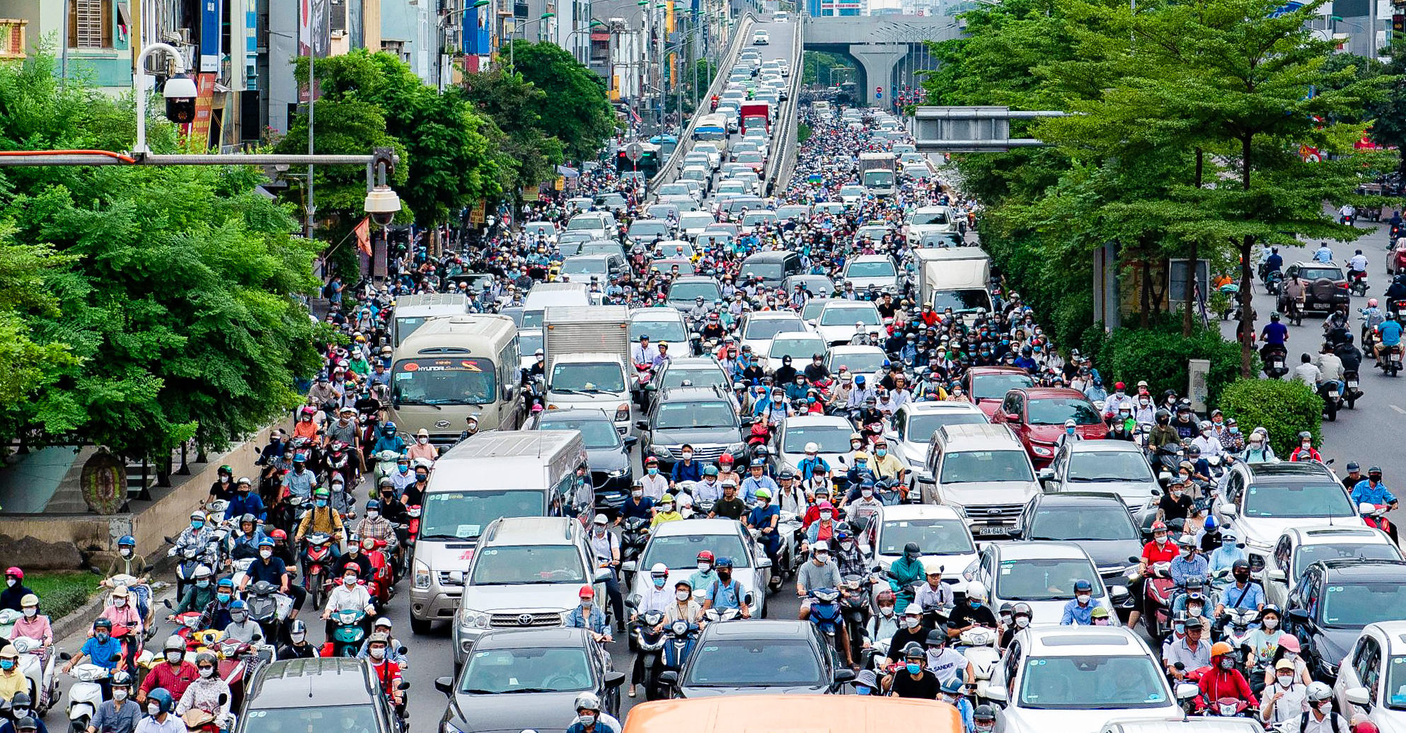 Hà Nội giải quyết được 8 điểm nhưng lại phát sinh thêm 10 điểm ùn tắc giao thông mới