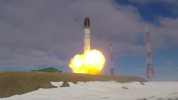 Quân đội Nga công bố kế hoạch mở rộng, tiết lộ về tên lửa Sarmat - Ảnh 3.