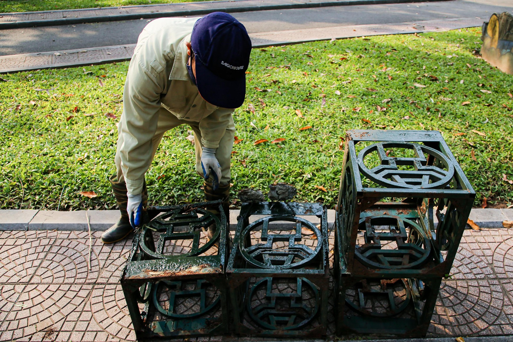 Tháo dỡ hàng rào công viên Thống Nhất - Ảnh 5.