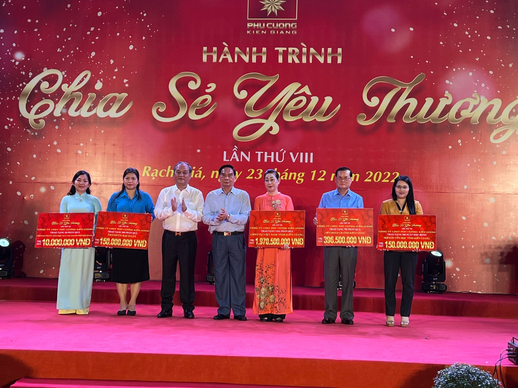 Hơn 22 tỉ đồng cho Hành trình “Chia sẻ yêu thương” tại Kiên Giang - Ảnh 5.