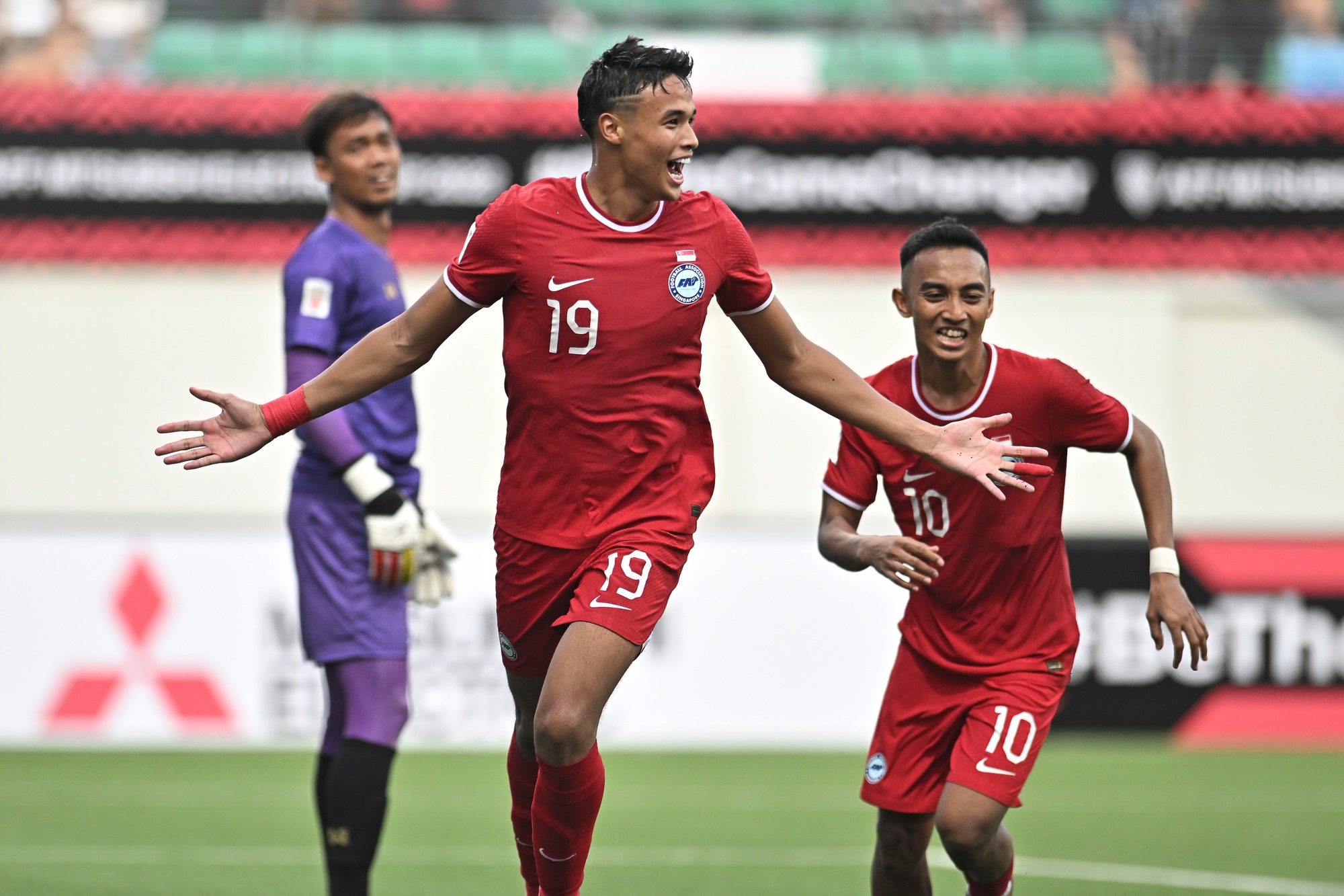 AFF Cup 2022: Singapore ngược dòng thắng kịch tính Myanmar - Ảnh 2.