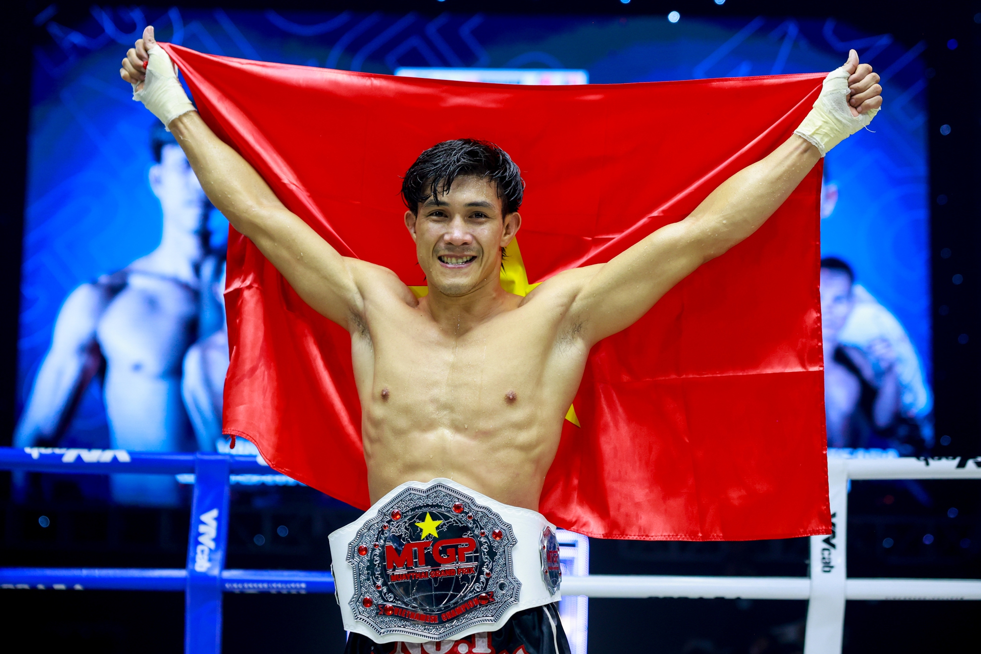 Duy Nhất thắng kịch tính võ sĩ Thái Lan, giành đai bạc MTGP - Ảnh 6.