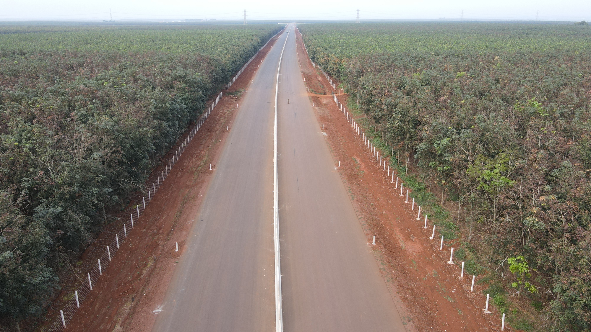 Hình ảnh bất ngờ ở tuyến cao tốc Phan Thiết - Dầu Giây ngày thông xe kỹ thuật - Ảnh 8.