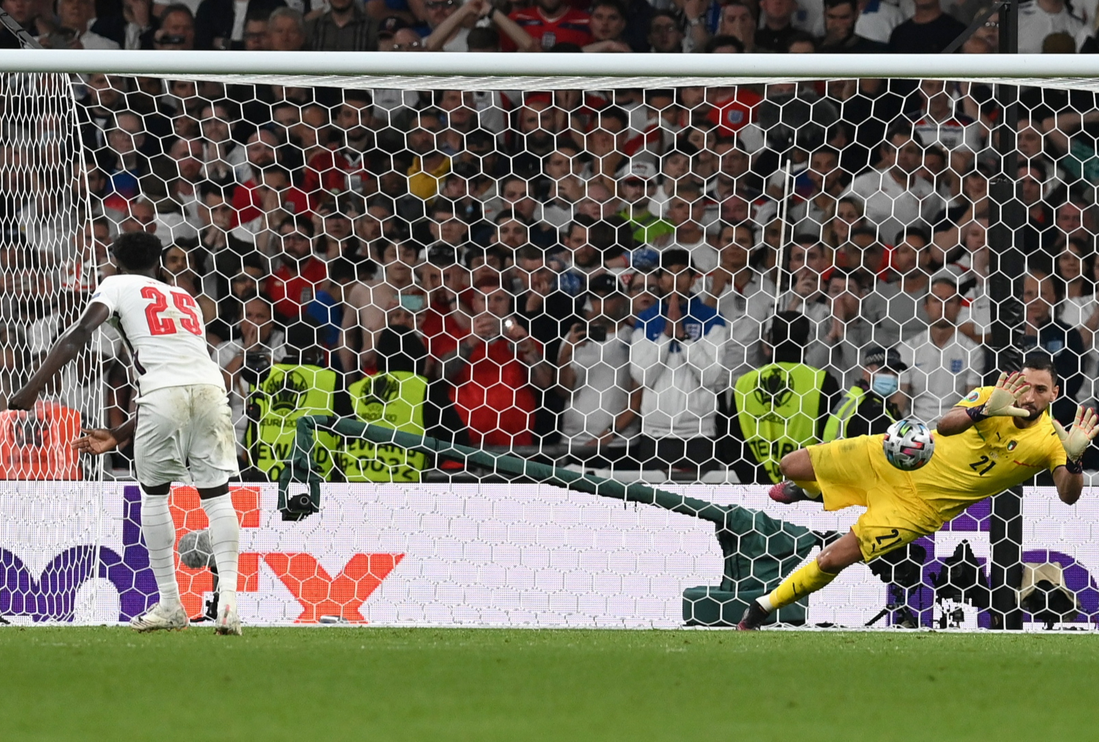 Rashford và Saka sẵn sàng đá luân lưu với Senegal - Ảnh 1.