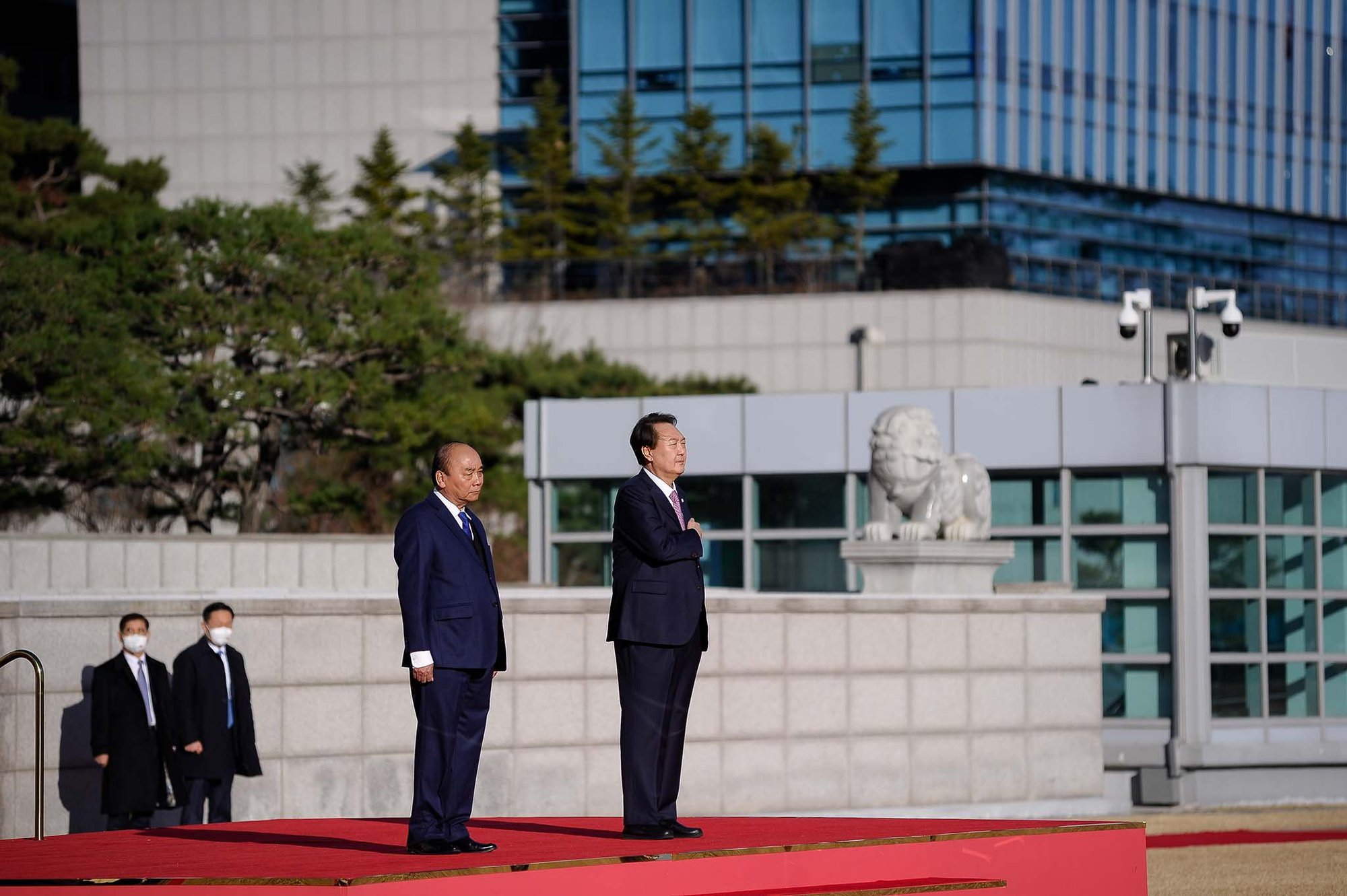 Hàn Quốc bắn 21 loạt đại bác, nghi thức cao nhất chào mừng Chủ tịch nước Nguyễn Xuân Phúc - Ảnh 5.