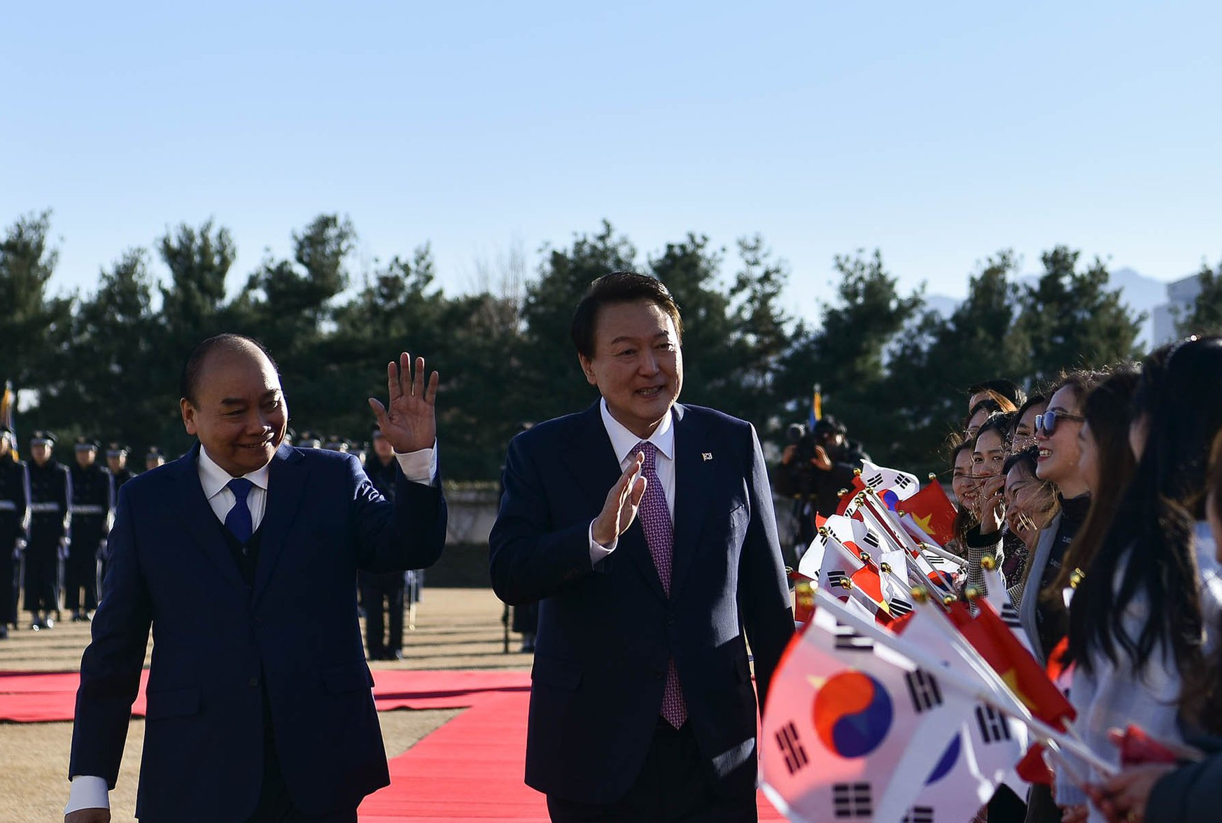 Hàn Quốc bắn 21 loạt đại bác, nghi thức cao nhất chào mừng Chủ tịch nước Nguyễn Xuân Phúc - Ảnh 7.