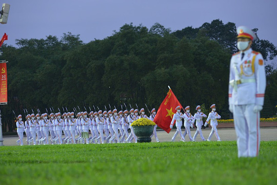 Lễ thượng cờ sáng Mùng Một Tết tại Quảng trường Ba Đình - Ảnh 17.