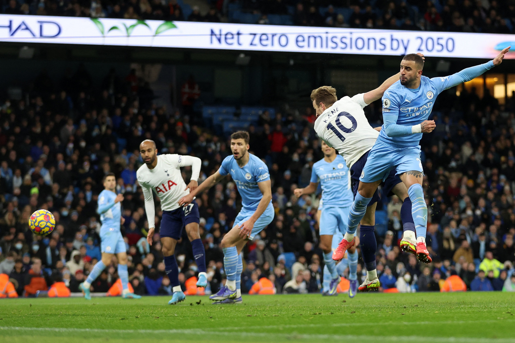 Harry Kane tỏa sáng, Tottenham quật ngã Man City tại Etihad - Ảnh 7.