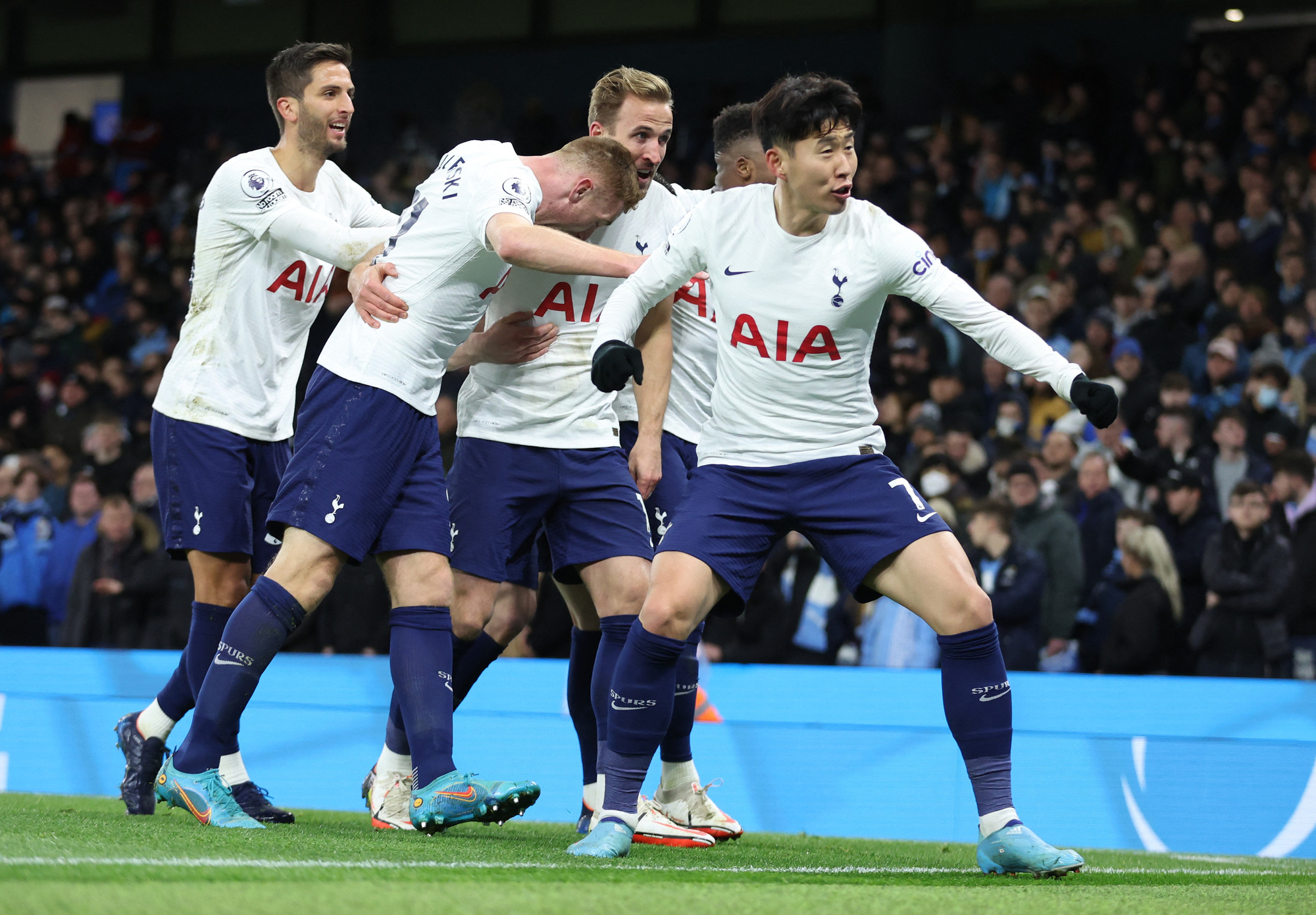 Harry Kane tỏa sáng, Tottenham quật ngã Man City tại Etihad - Ảnh 9.