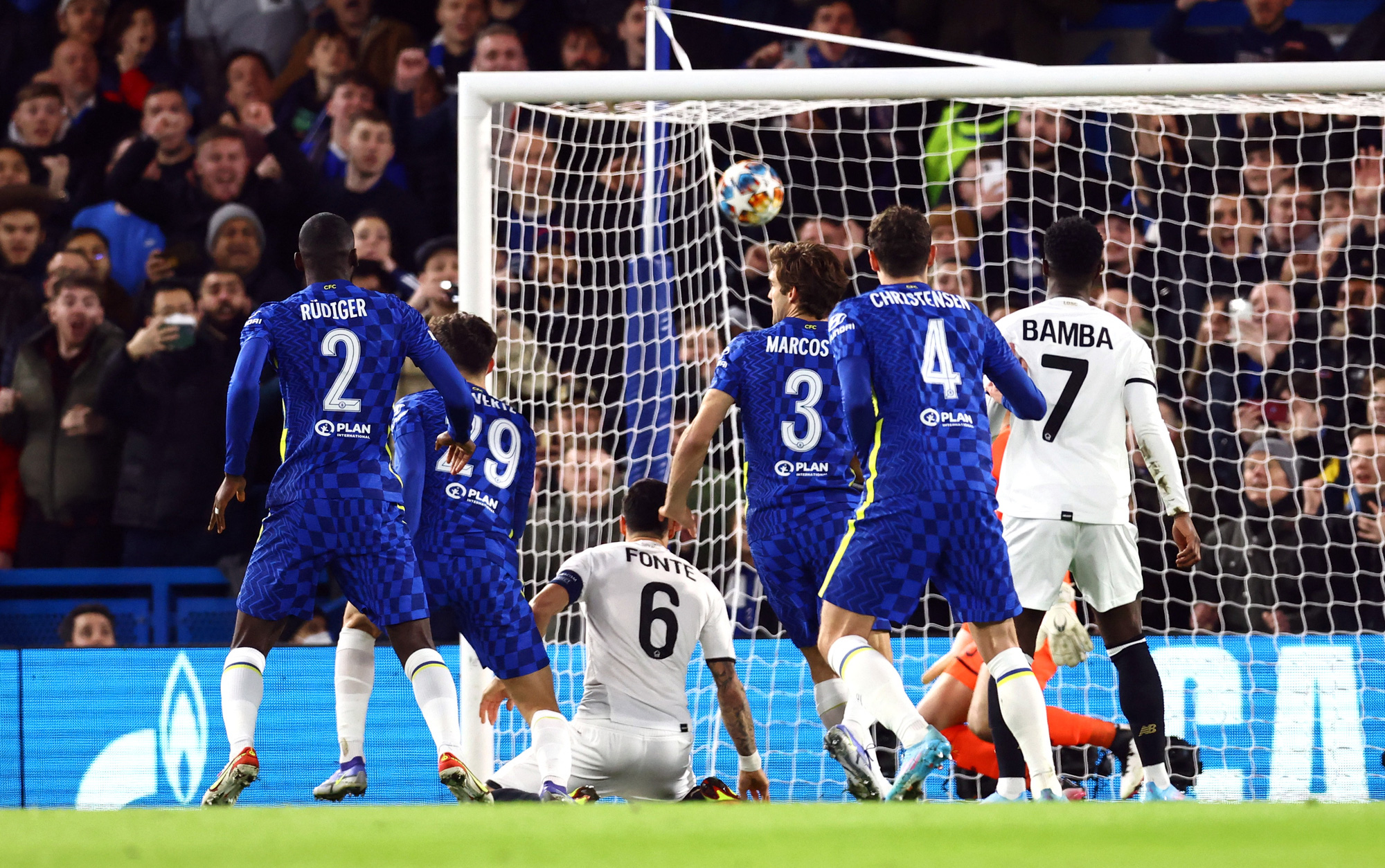 Phản công siêu đỉnh, Chelsea hạ nhà vô địch Ligue 1 tại Stamford Bridge - Ảnh 3.