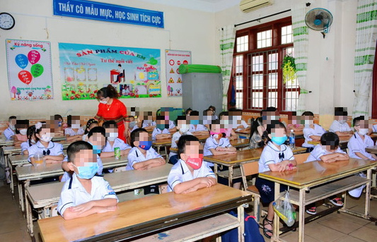Quảng Trị: Hơn 800 học sinh và 300 giáo viên mắc Covid-19 - Ảnh 1.