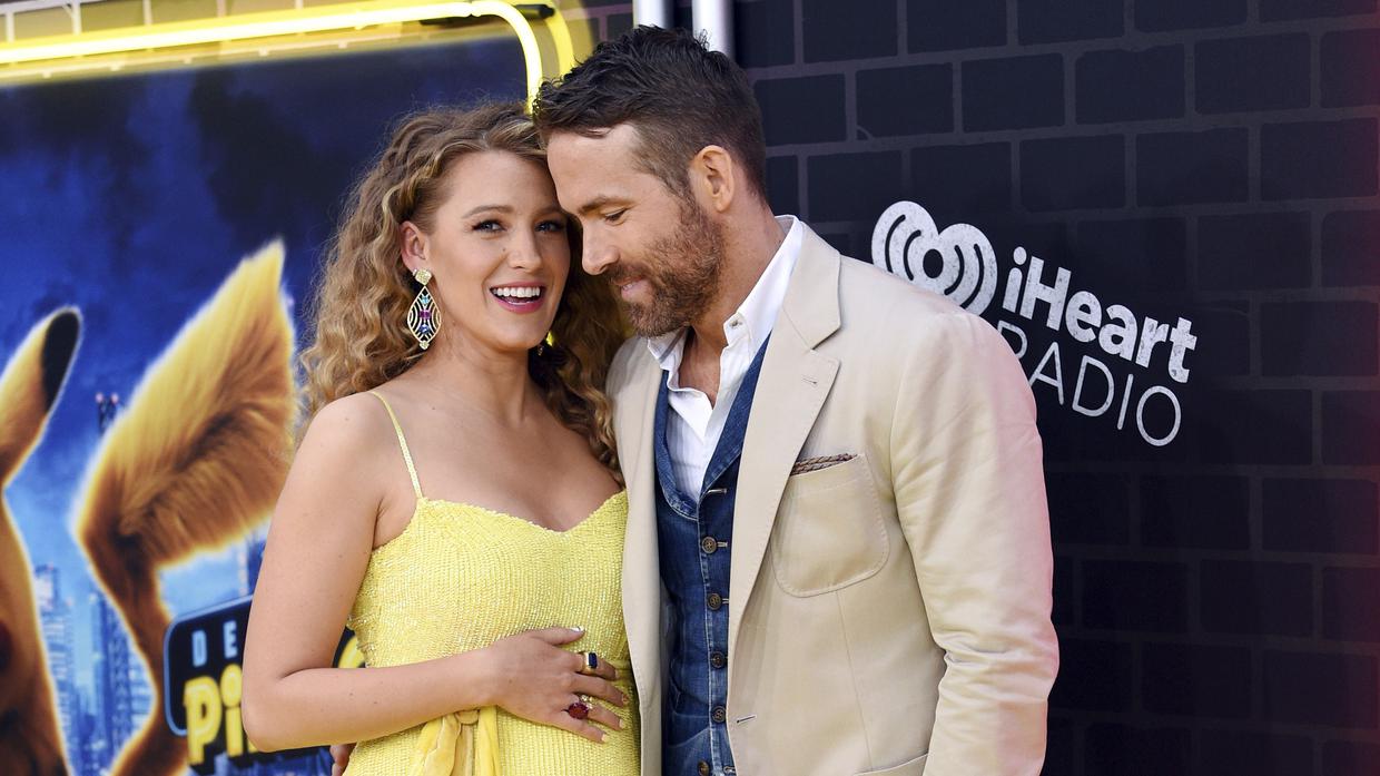 Vợ chồng Ryan Reynolds quyên triệu USD cho người tị nạn Ukraine - Ảnh 1.