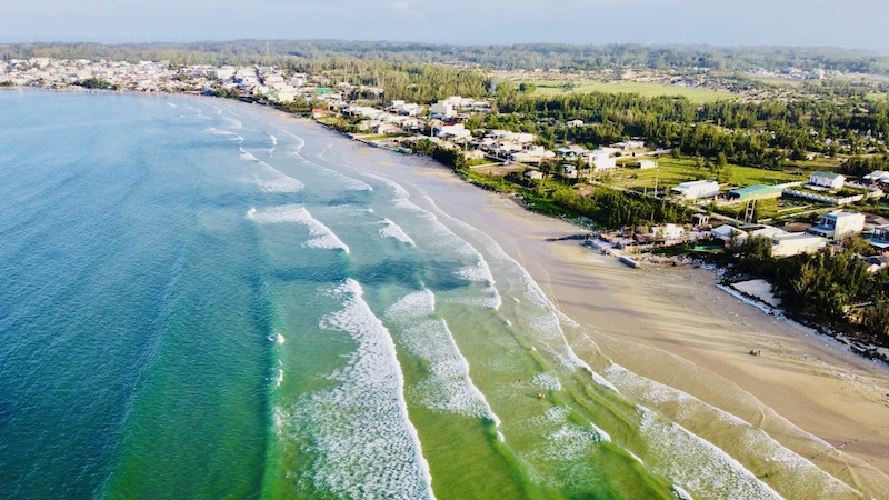 Ngắm thiếu nữ miền biển với vẻ đẹp mê hồn ở vùng quê Quảng Ngãi - Ảnh 1. Ngắm thiếu nữ miền biển với vẻ đẹp mê hồn ở vùng quê Quảng Ngãi - Ảnh 1.