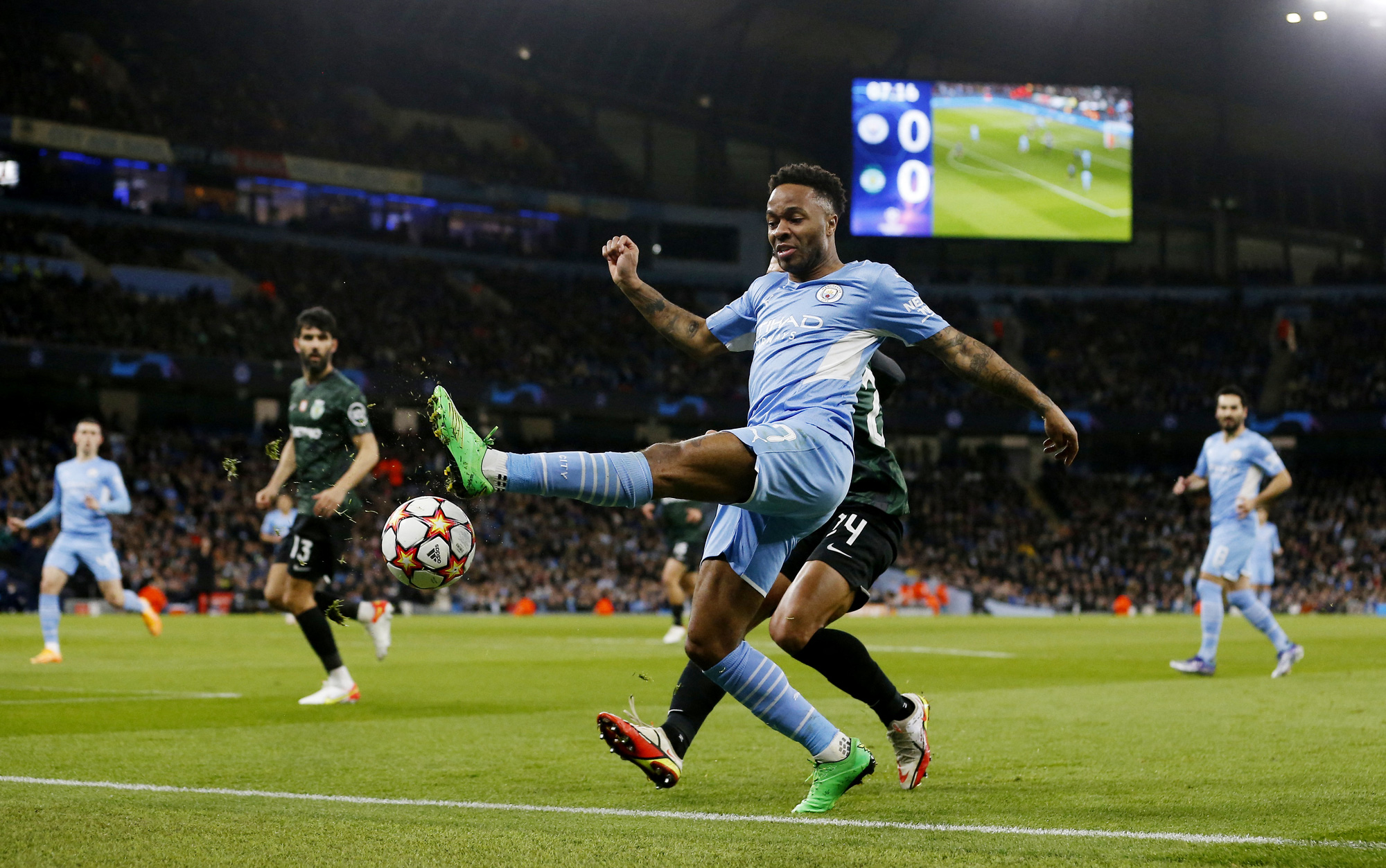 Vào tứ kết Champions League, HLV Guardiola ca ngợi học trò trẻ của Man City - Ảnh 2.