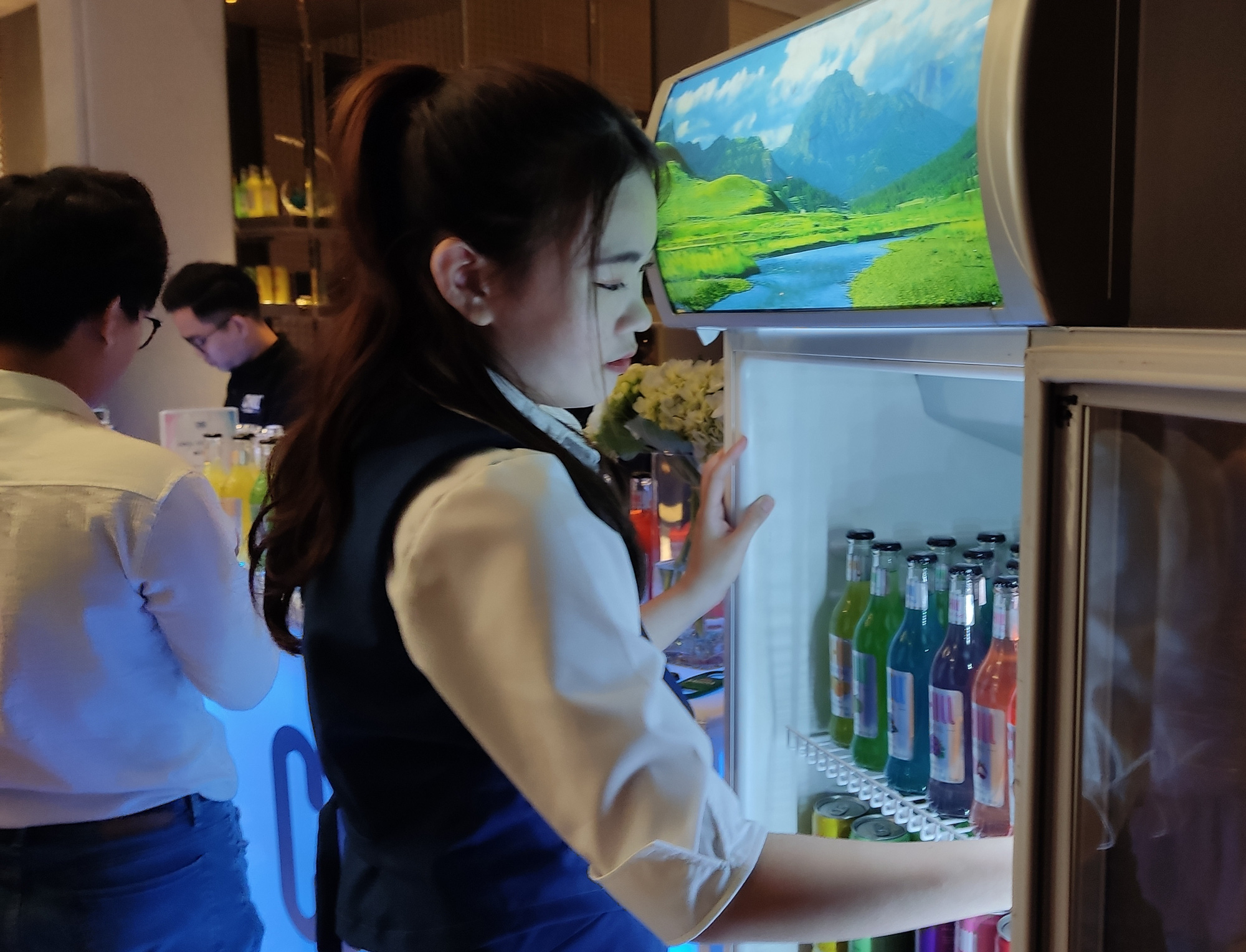 Ra mắt cocktail đóng chai đầu tiên được sản xuất tại Việt Nam - Ảnh 2.