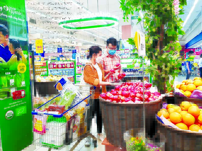 Bà nội trợ linh hoạt ứng phó “bão” tăng giá - Ảnh 2. Bà nội trợ linh hoạt ứng phó “bão” tăng giá - Ảnh 2.