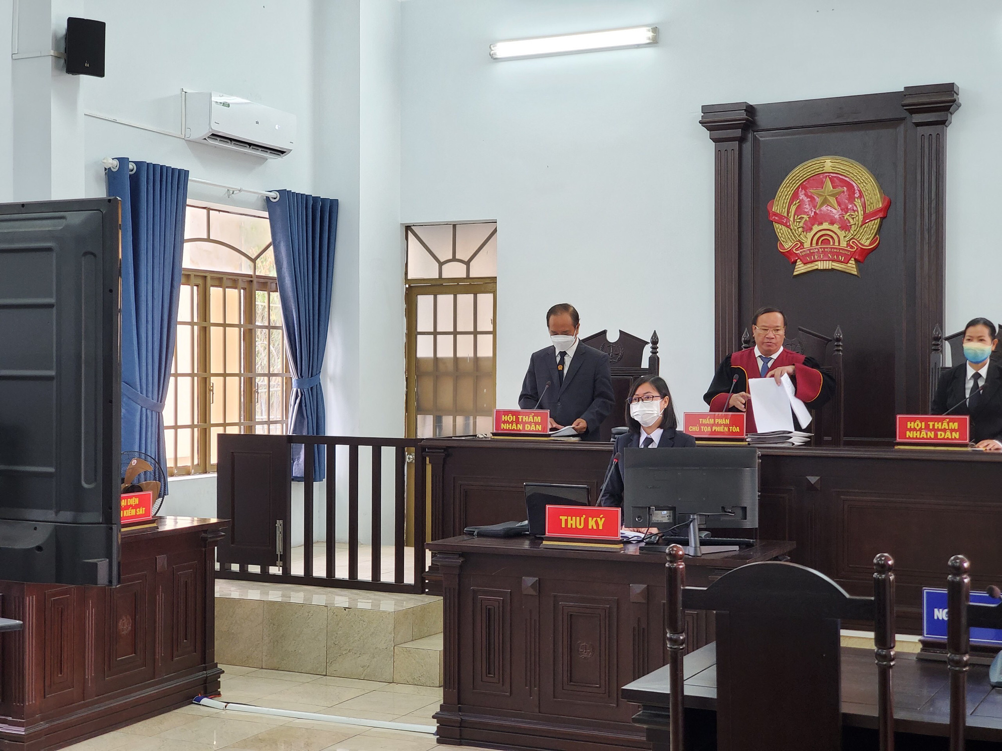 Những hình ảnh đầu tiên từ phiên tòa sơ thẩm xét xử Nguyễn Hữu Linh  Báo  Phụ Nữ Việt Nam