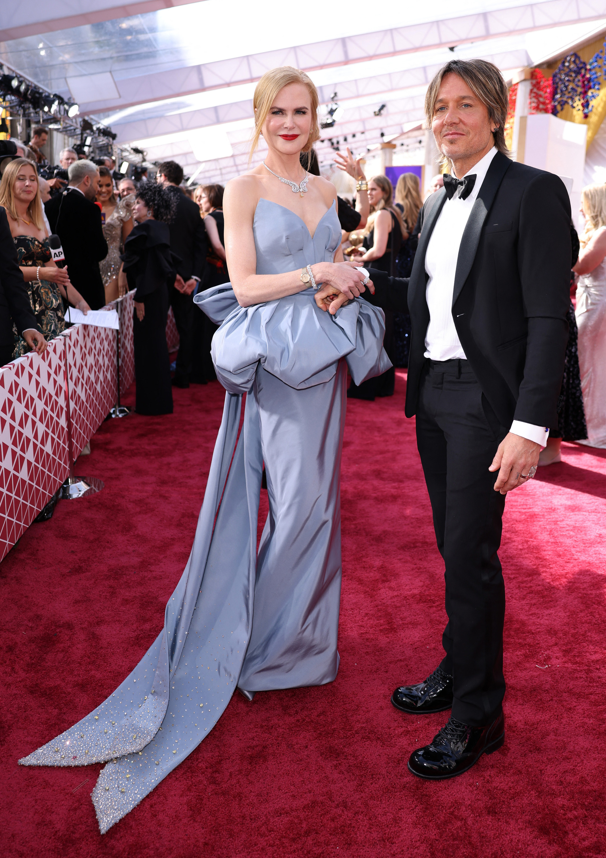 Nicole Kidman, Jessica Chastain, Zendaya… mặc đẹp tại Oscar 2022 - Ảnh 4.