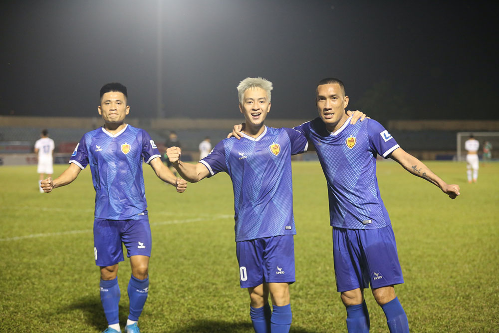 CLB Quảng Nam giành chiến thắng thứ 2 tại Giải Hạng nhất 2022 - Ảnh 1.