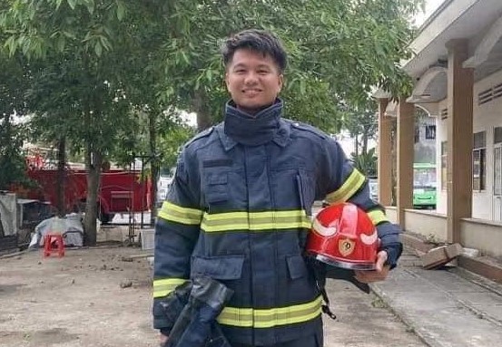 Cảnh sát cứu sống 4 người đuối nước được thăng vượt cấp từ trung úy lên đại úy
