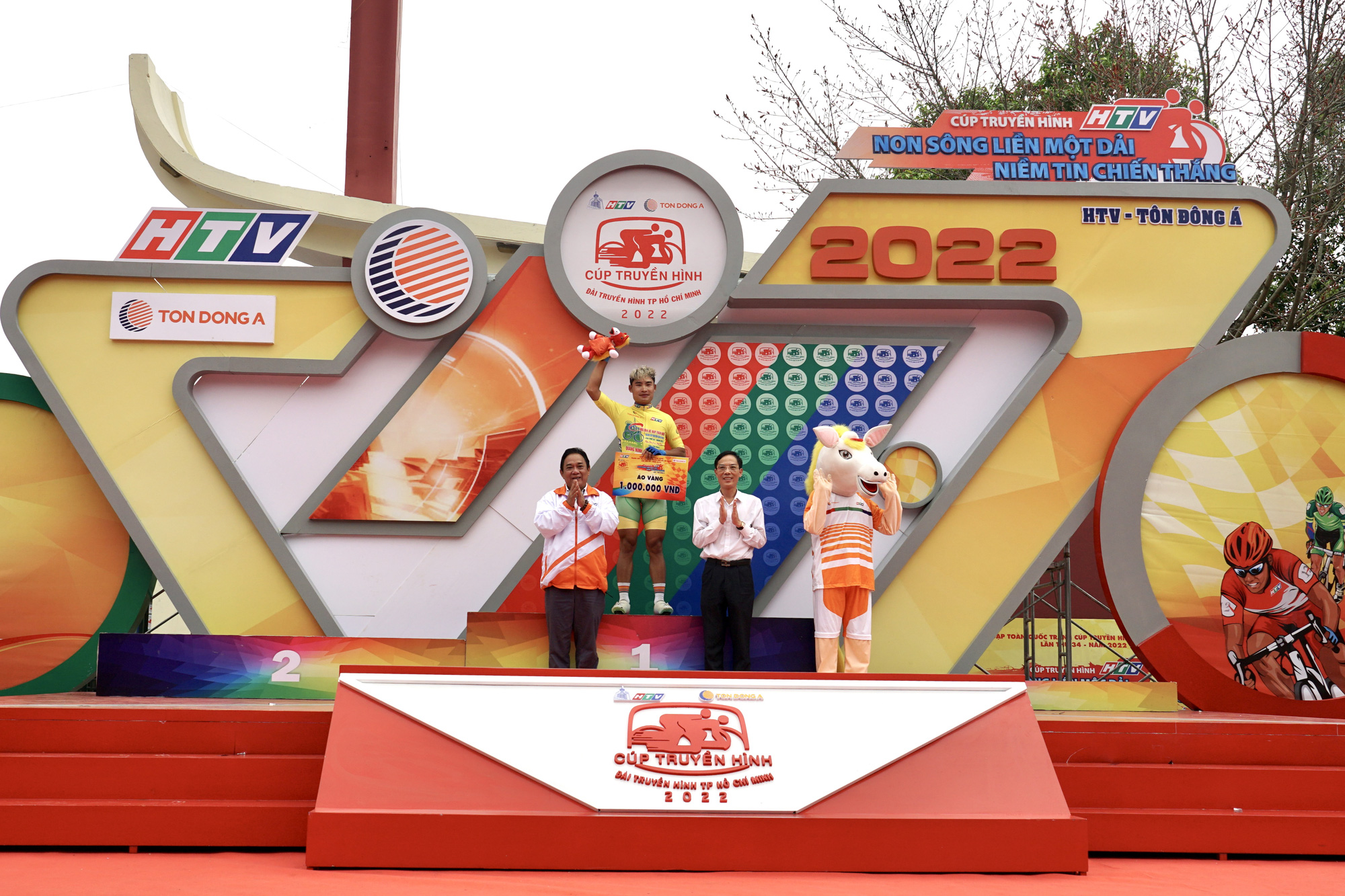 Cúp Truyền hình TP HCM 2022: Trần Tuấn Kiệt khoe tên người yêu khi thắng chặng - Ảnh 5.