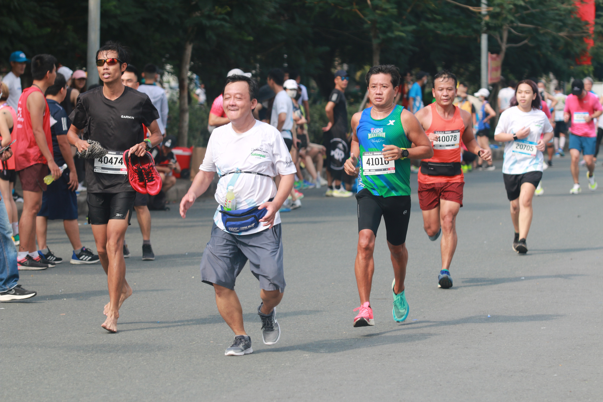 Huy chương mạ vàng cho nhà vô địch HCMC Marathon 2022 - Ảnh 7.