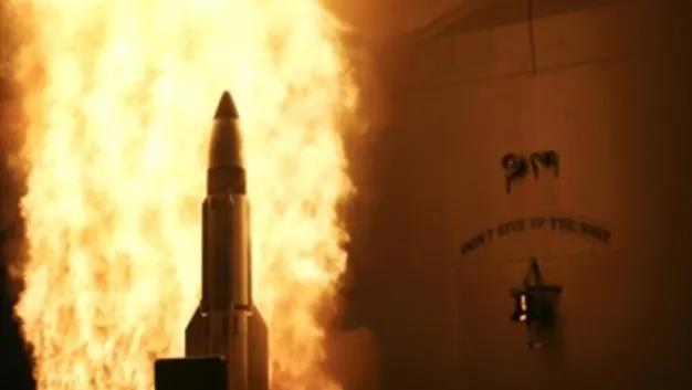 Mỹ ngừng thử tên lửa chống vệ tinh sau cánh đồng mảnh vỡ của Nga - Ảnh 1.