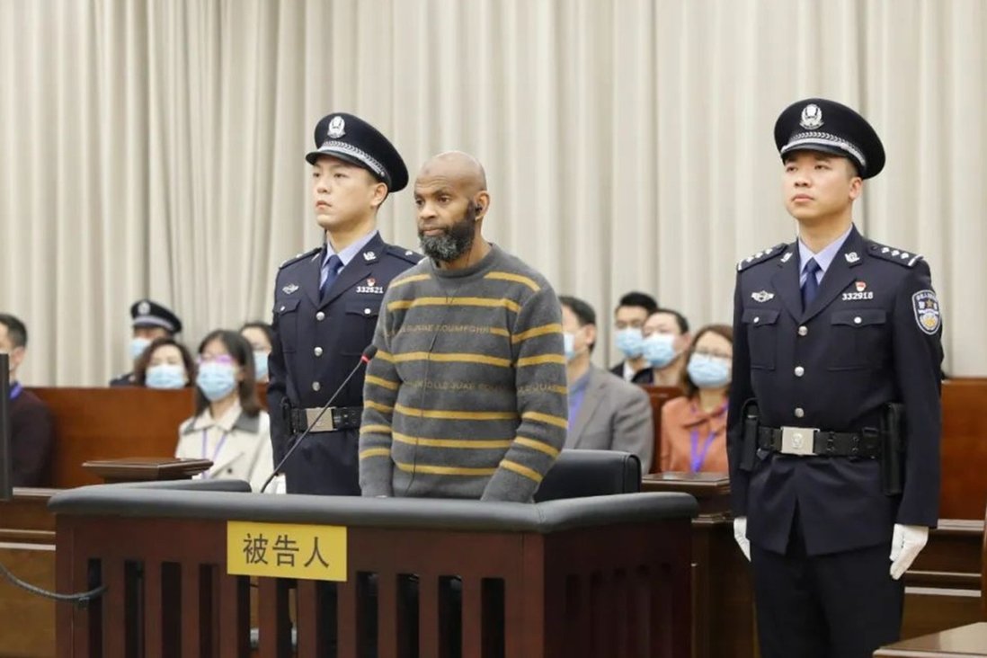 Giáo viên người Mỹ lãnh án tử hình ở Trung Quốc - Ảnh 1.