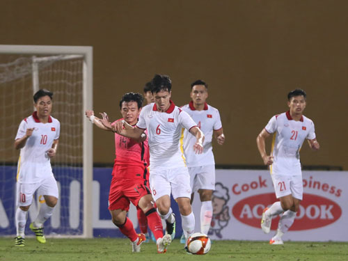 U23 Việt Nam ráo riết tập luyện - Ảnh 1.