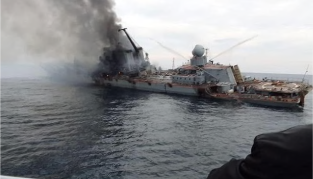 Nga công bố thương vong trên soái hạm Moskva - Ảnh 1.