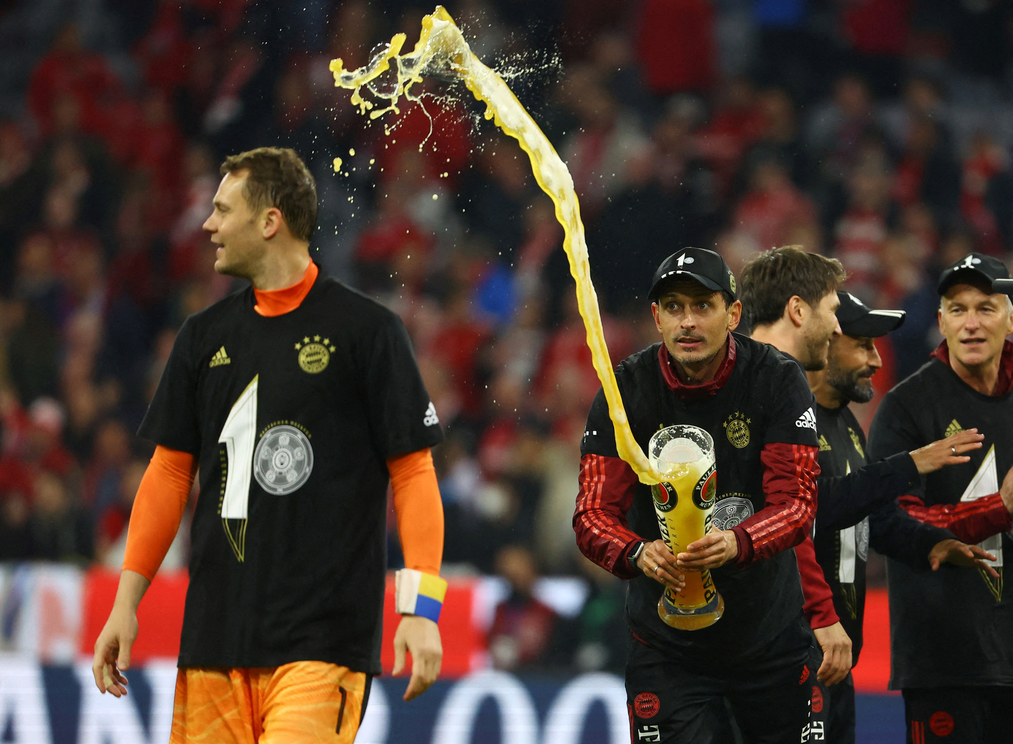 Đánh bại Dortmund, Bayern Munich lần thứ 10 liên tiếp vô địch Bundesliga - Ảnh 5.