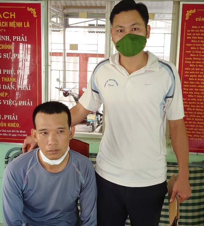 Khi công an chuẩn bị lên đường truy bắt, đối tượng bất ngờ... xuất hiện - Ảnh 1. Khi công an chuẩn bị lên đường truy bắt, đối tượng bất ngờ... xuất hiện - Ảnh 1.