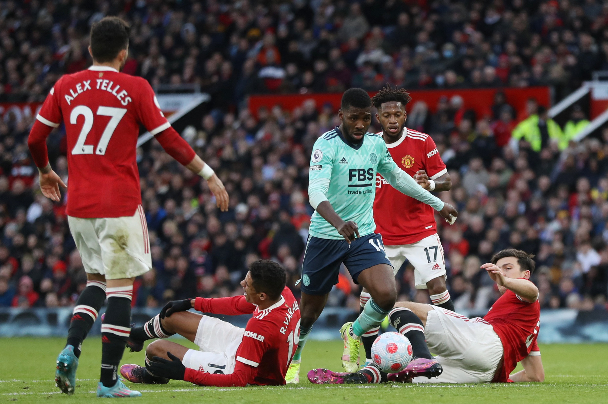 Man City khẳng định bản lĩnh nhà vô địch, Man United gieo thất vọng khôn cùng - Ảnh 6.